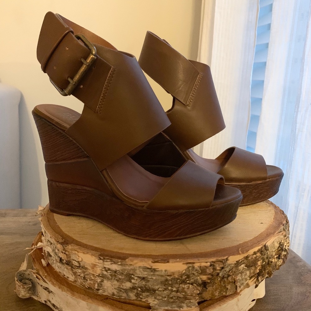 Brown wedges
